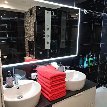 67m2-15 Minutes To Paris Apartment *